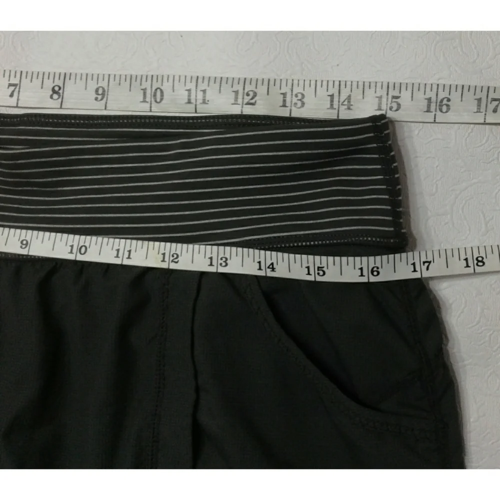 Zella Gray skirt & shorts size M